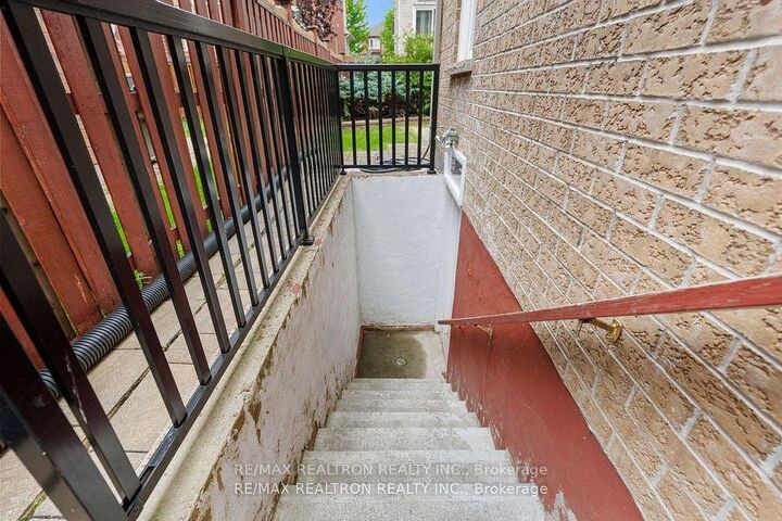 Property Photo:  94 Shirrick Dr. Drive  ON L4E 0B7 