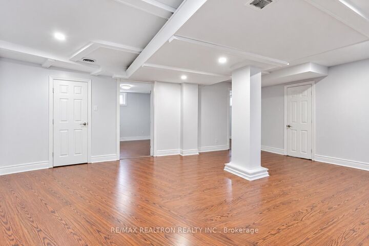 Property Photo:  7 Aragon Avenue  ON M1T 1X5 