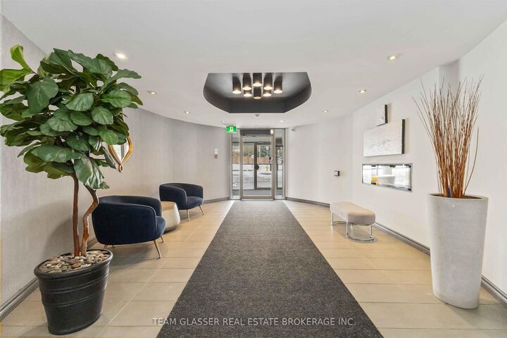 Property Photo:  500 Proudfoot Lane 104  ON N6H 5G7 