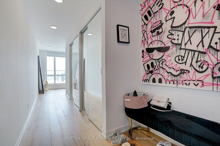 Property Photo:  8 Beverley Glen Boulevard 712  ON L4J 0L5 