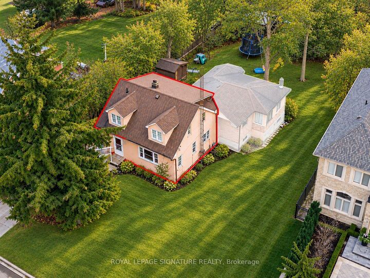 Photo de la propriété:  21 Yongeview Avenue Main Unit  ON L4C 7A3 