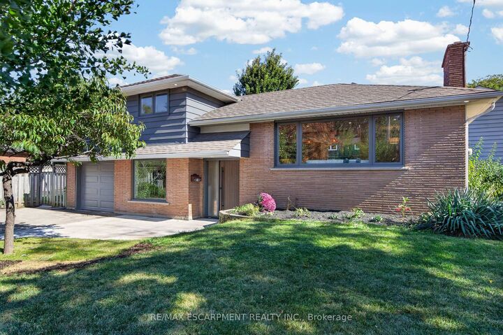 Property Photo:  3028 Eva Drive  ON L7N 2K4 
