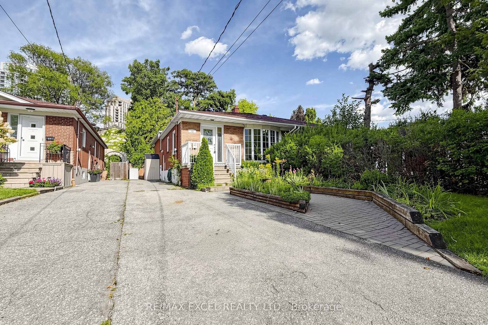 Property Photo:  23 Linelle Street Bsmt  ON M2N 2J4 