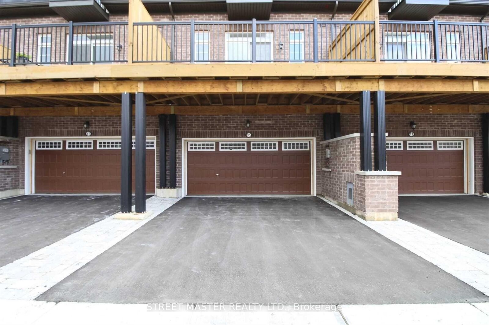 Property Photo:  15 Gilford Street  ON L6X 5R6 
