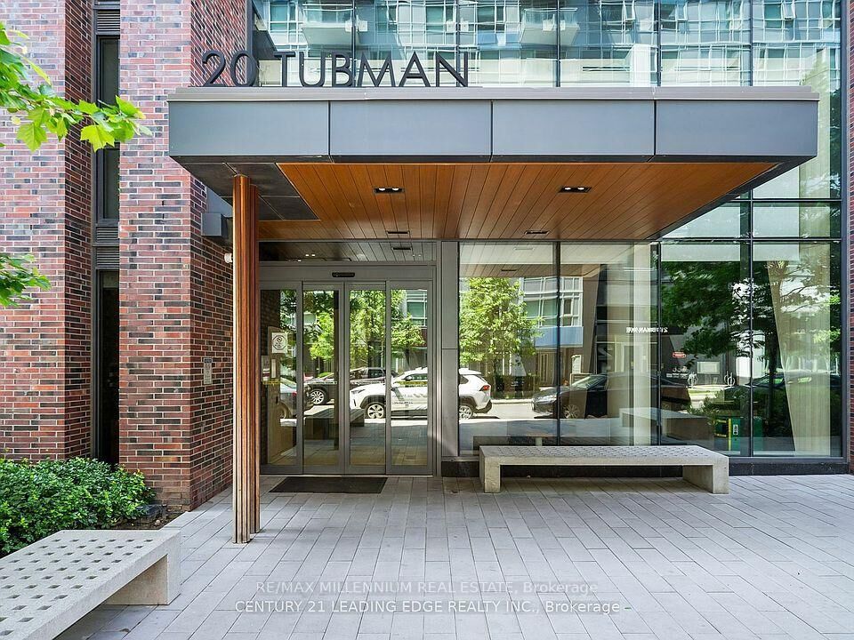 Property Photo: 20 Tubman Avenue 809 ON M5A 0M5