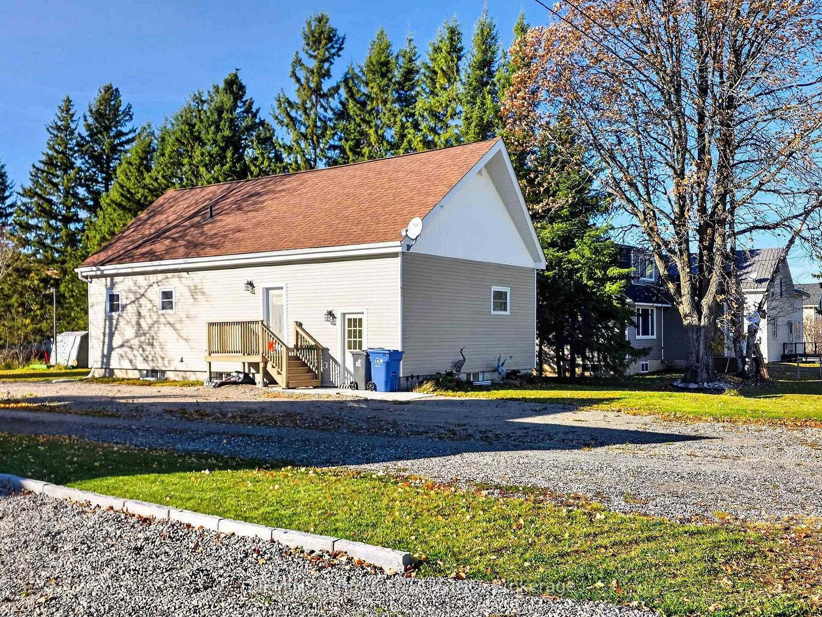Property Photo:  421 Seventh Avenue  ON P0K 1N0 