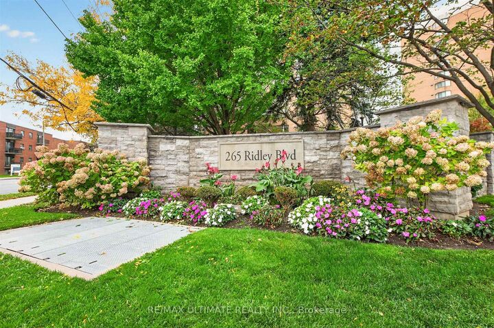 Photo de la propriété:  265 Ridley Boulevard 1605  ON M5M 4N8 