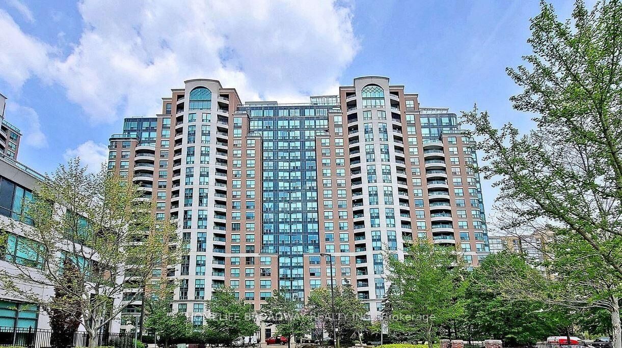 Property Photo:  23 Lorraine Drive 1209  ON M2N 6Z6 