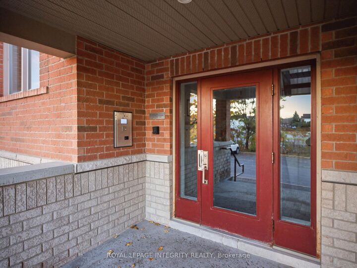 Property Photo:  545 Stonefield Private 3  ON K2G 4R4 