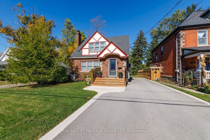 Property Photo:  222 Phipps Street  ON L2A 2V5 