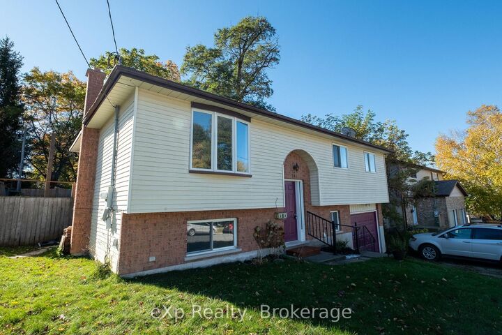Property Photo:  745 7th Street A N/A E  ON N4K 1K6 