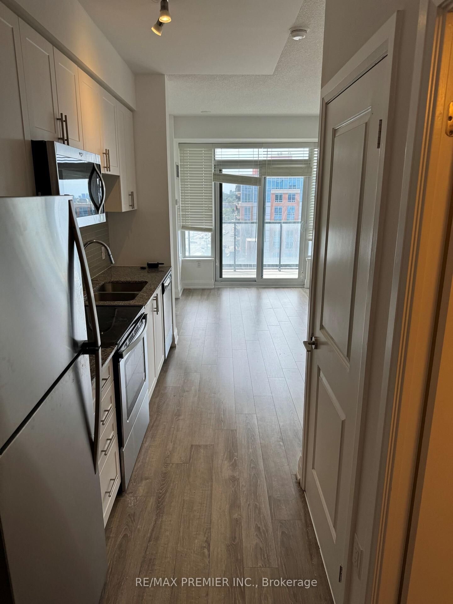 Property Photo:  2800 Keele Street 809  ON M3M 0B8 