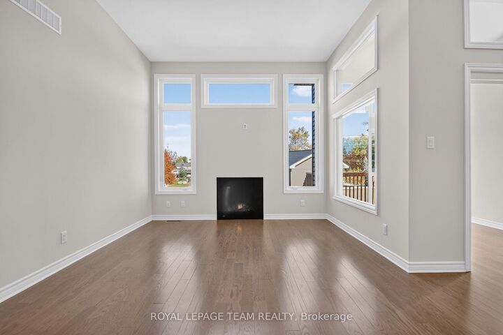Property Photo:  654 Fisher Street  ON K0G 1J0 