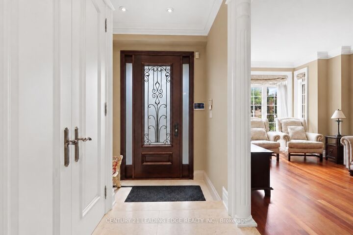 Property Photo:  40 Arista Gate  ON L4L 9H8 