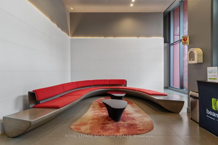 Property Photo:  159 Dundas Street E 505  ON M5B 0A9 