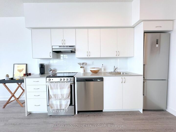 Property Photo:  25 Kitney Drive 207  ON L1S 4S4 