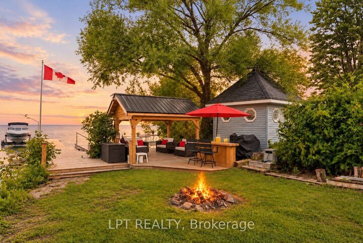 Property Photo:  427 Lake Drive E  ON L0E 1S0 