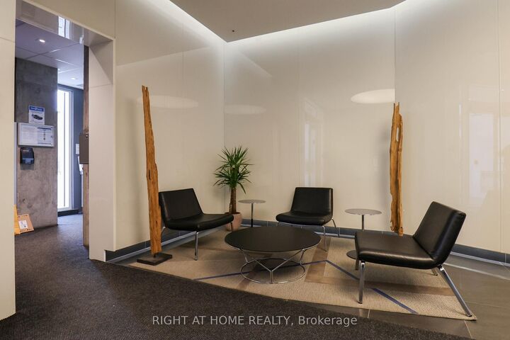 Property Photo:  199 Slater Street 1507  ON K1P 0C8 