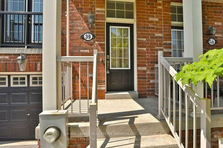 Property Photo:  2186 Fiddlers Way 39  ON L6M 0L5 