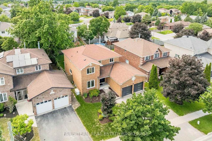Property Photo:  186 Ferndale Drive S  ON L4N 8A1 