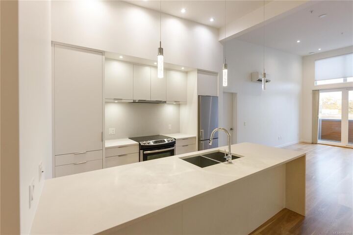 Property Photo:  139 Corfield St S #201  BC V9P 1A1 
