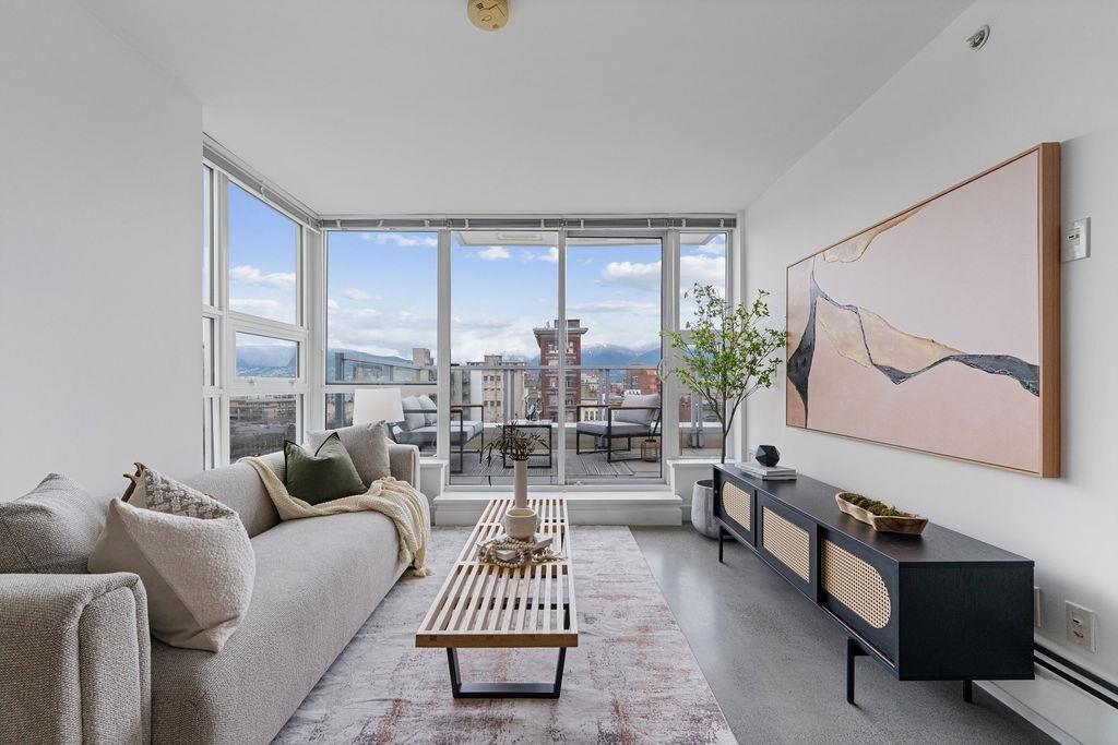 Property Photo:  231 E Pender Street 807  BC V6A 0G3 