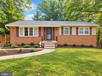Property Photo:  4617 Roundhill Road  MD 21043 