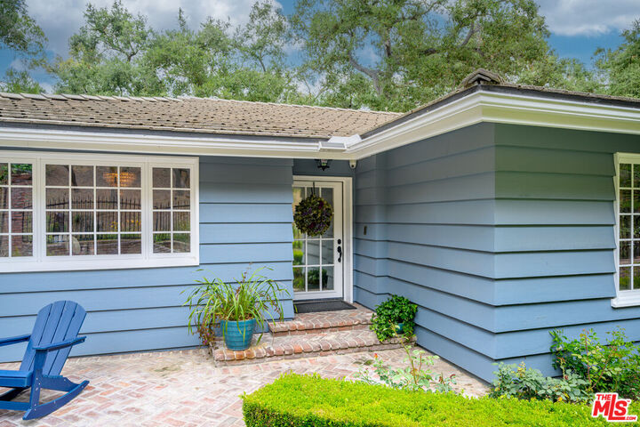 Property Photo:  525 Berkshire Ave  CA 91011 