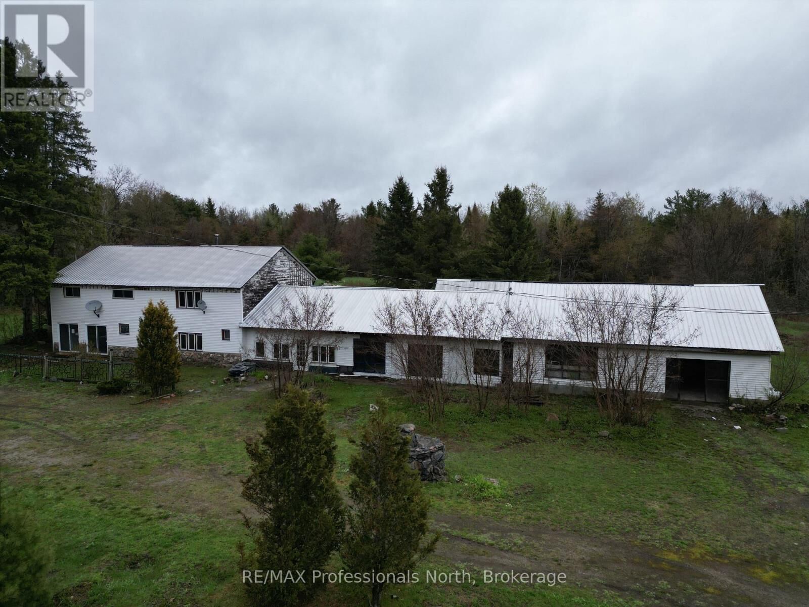Property Photo:  3044 Gelert Road  ON K0M 2K0 