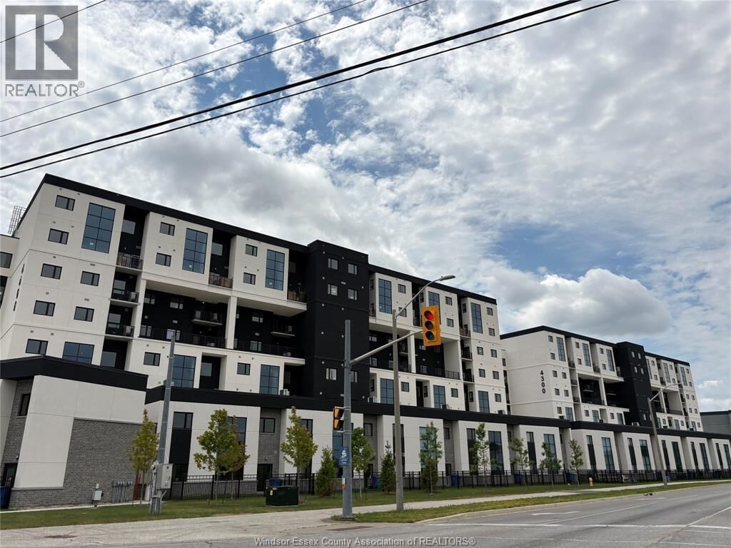 Property Photo:  4400 Laurier Parkway 484  ON N9H 0P9 