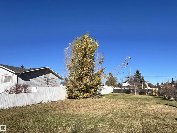 Property Photo:  9702 101 Street  AB T8R 1G3 
