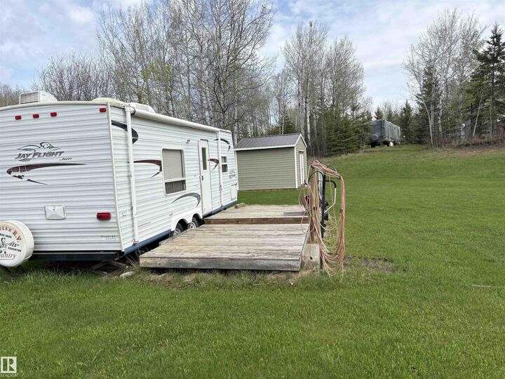 Property Photo:  419 60501 Rng Road 120  AB T0A 3A0 