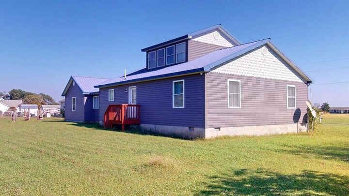 Property Photo:  19192 Glenn Dr  VA 23421 