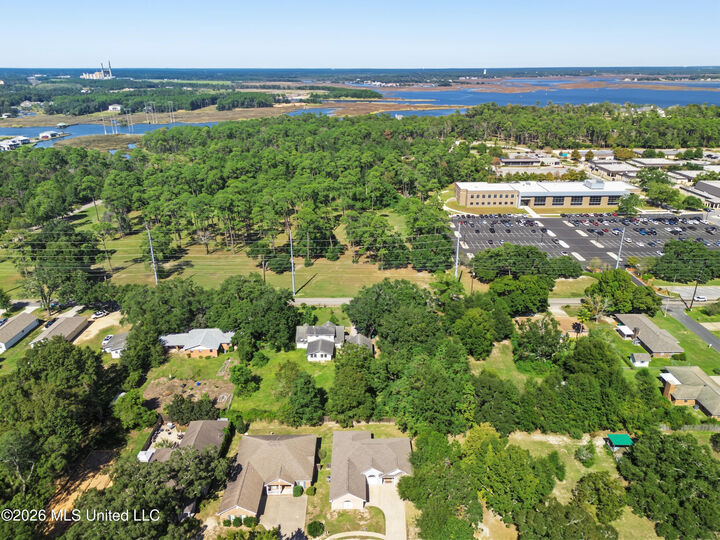 Property Photo:  2124 Lindhridge Drive  MS 39507 