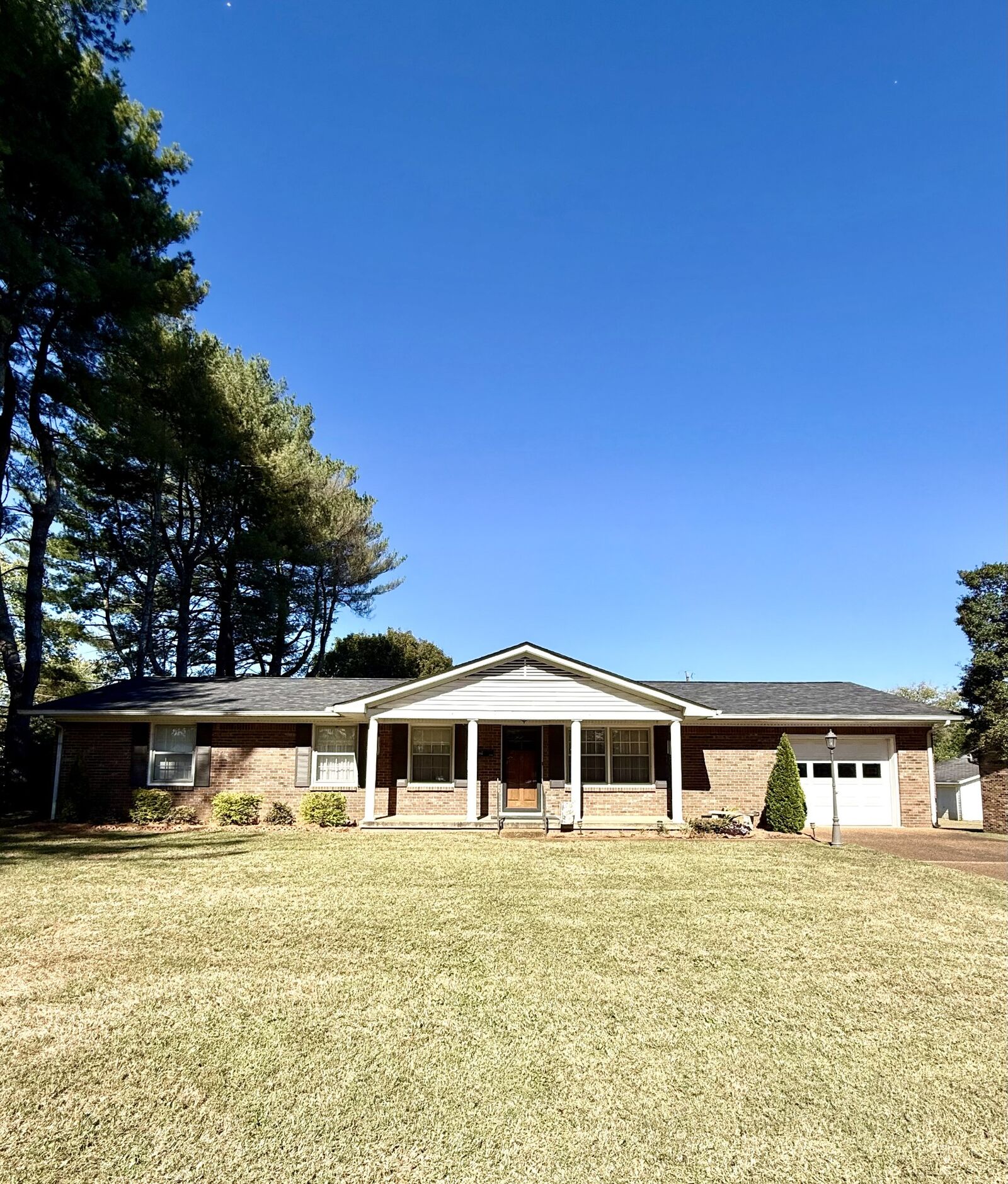 Property Photo:  704 5th St E  TN 38464 