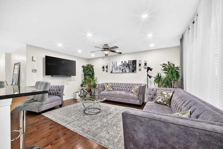 Property Photo:  268 Viewpointe Terrace  AB T1X 0T2 