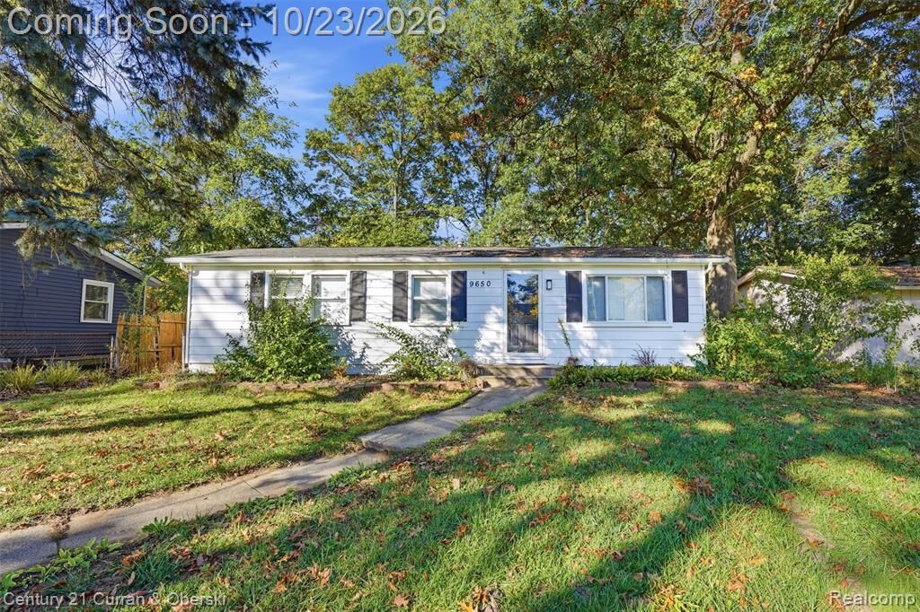 Property Photo:  9650 Cooley Lake Road  MI 48386 