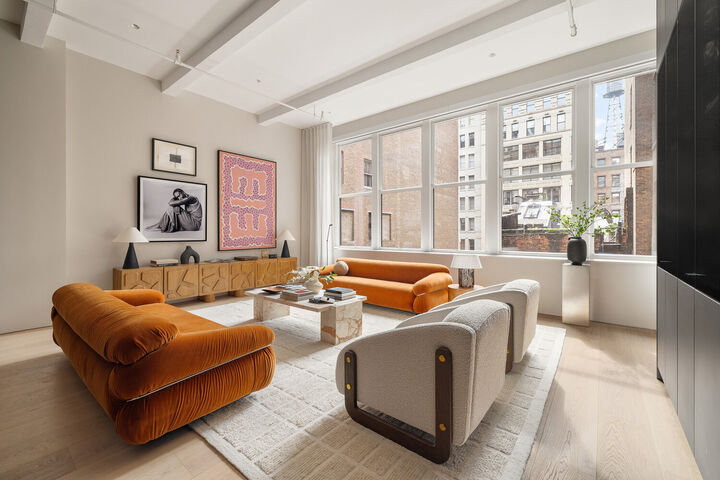 Property Photo:  6 W 20th Street 5  NY 10011 