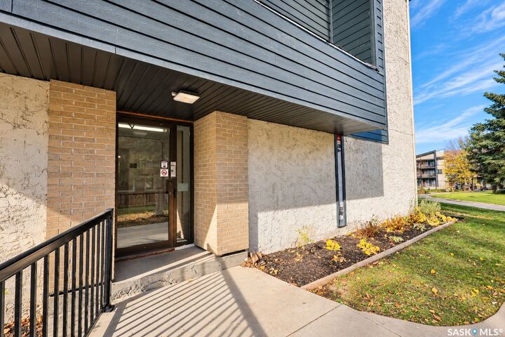 Property Photo:  1580 Olive Diefenbaker Drive 105  SK S6V 7M6 