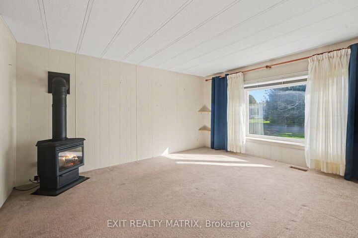 Property Photo:  8891 Lynnwood Park Private  ON K0A 1V0 