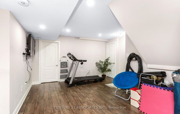 Property Photo:  998 Vickerman Way Basement  ON L9T 0J6 