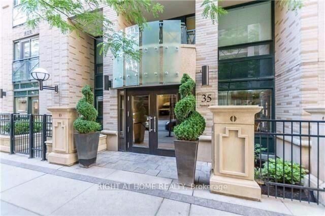 Property Photo:  35 Hayden Street 603  ON M4Y 3C3 