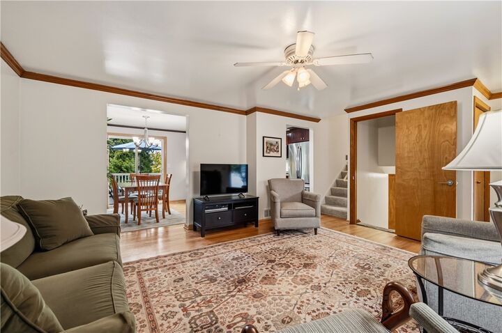 Property Photo:  534 Fieldcrest Dr  PA 15209 