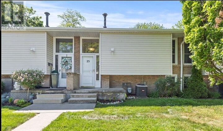 Property Photo:  151 Parnell Road 25  ON L2M 3S4 