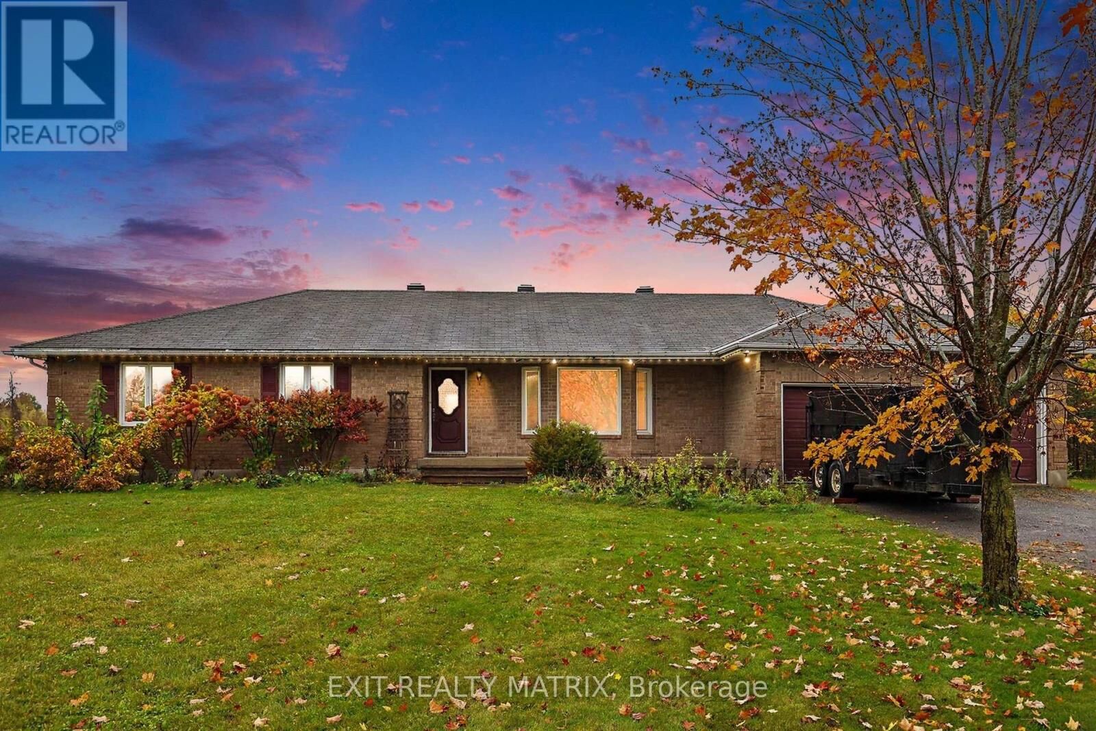 Property Photo: 2380 Yorks Corners Road ON K0A 1V0