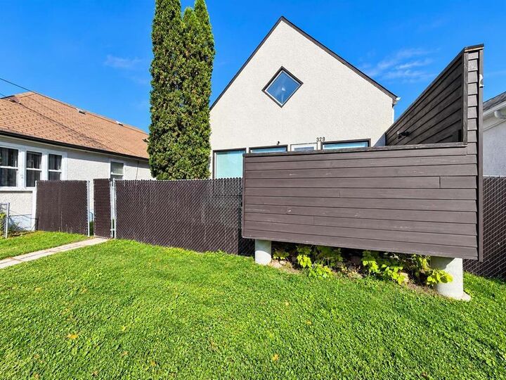 Property Photo: 329 Magnus Avenue MB R2W 2B7