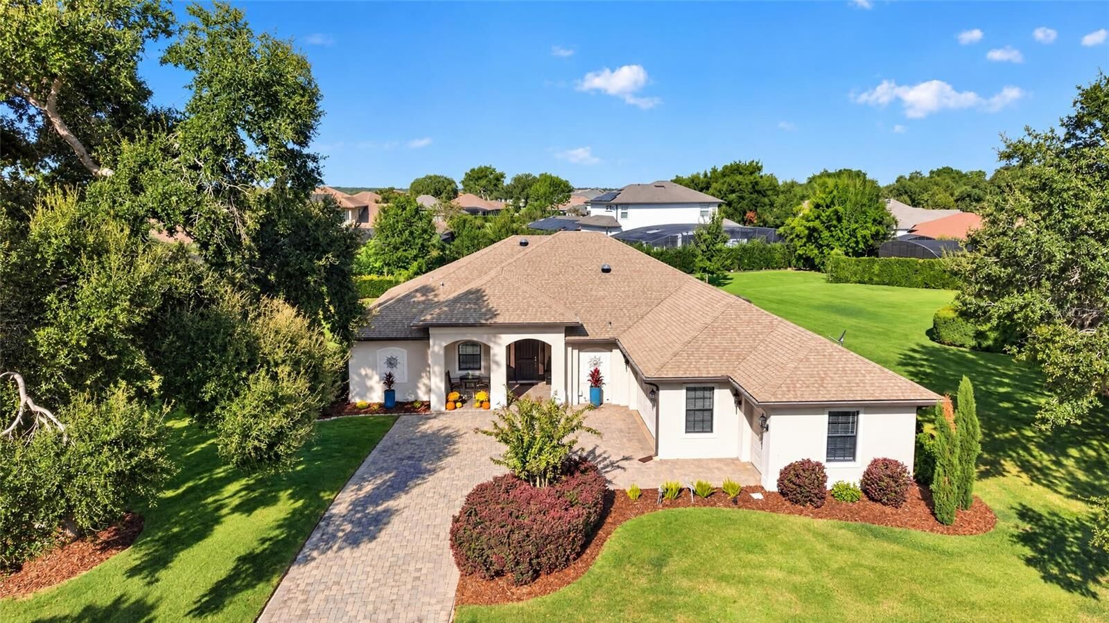 Property Photo:  5419 Meadow Hill Loop  FL 32159 