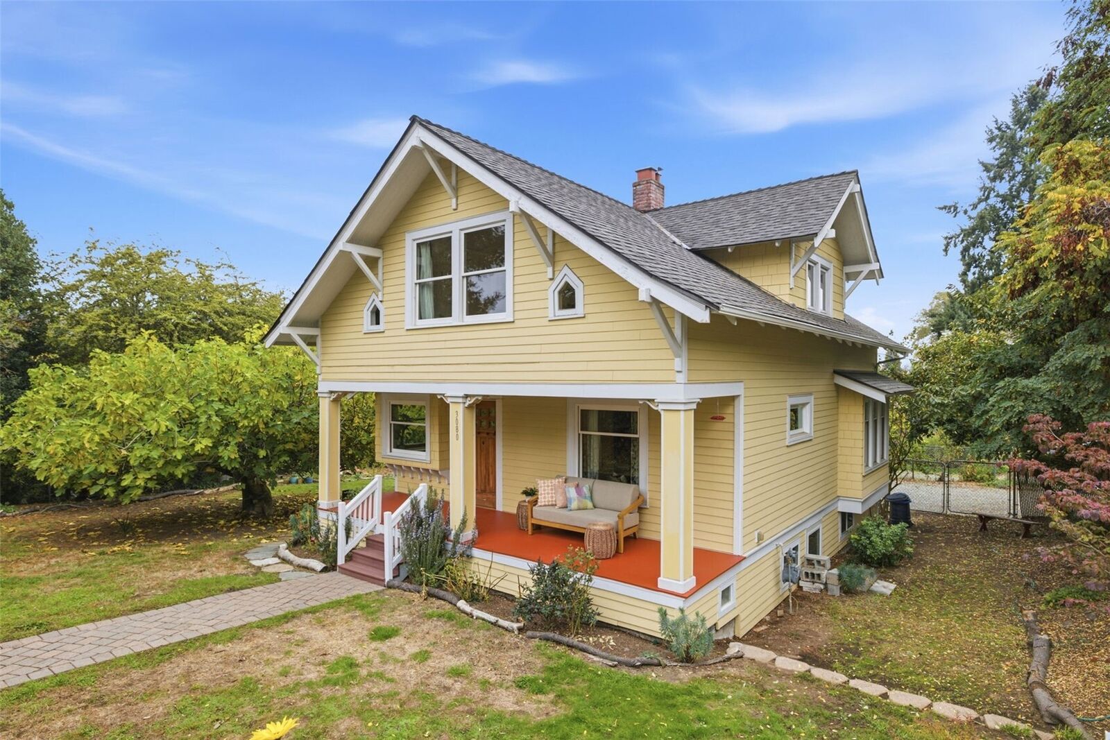 Property Photo:  3080 S Andover Street  WA 98108 