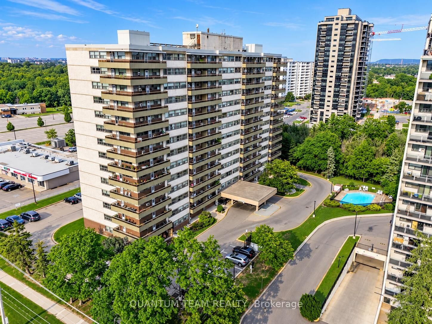 Property Photo:  215 Glenridge Avenue 1005  ON L2T 3G7 