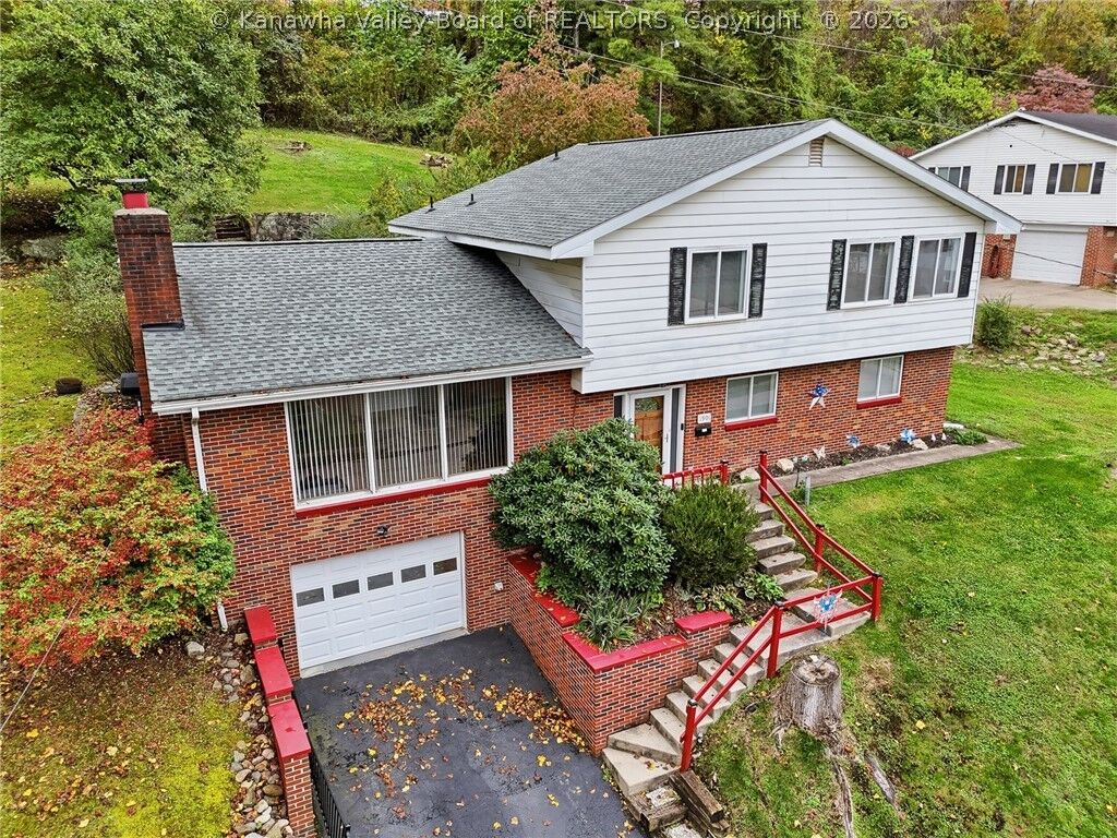 Property Photo:  1901 Enslow Boulevard  WV 25701 